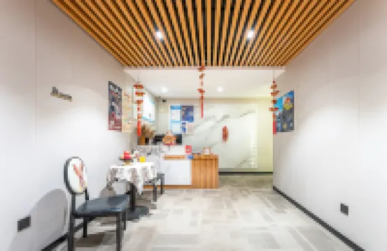 Luoyang Puyuan Home stay (Jianxi Wanda Store, the Pearl River Road Food Plaza, Wangfujing,)