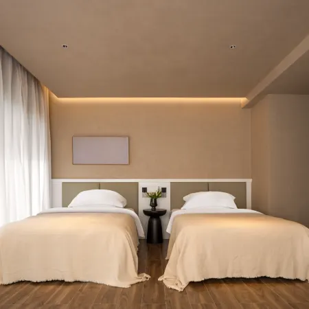Xianyun Astrum Pool | Dessert · 360 ° Cliff Sea View Music Hot Spring Hotel (Dali Erhai Branch)