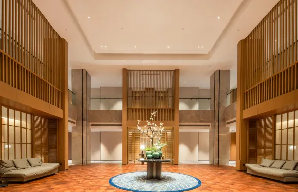 滬華國際大酒店（上海華師大閔行校區吳涇店）