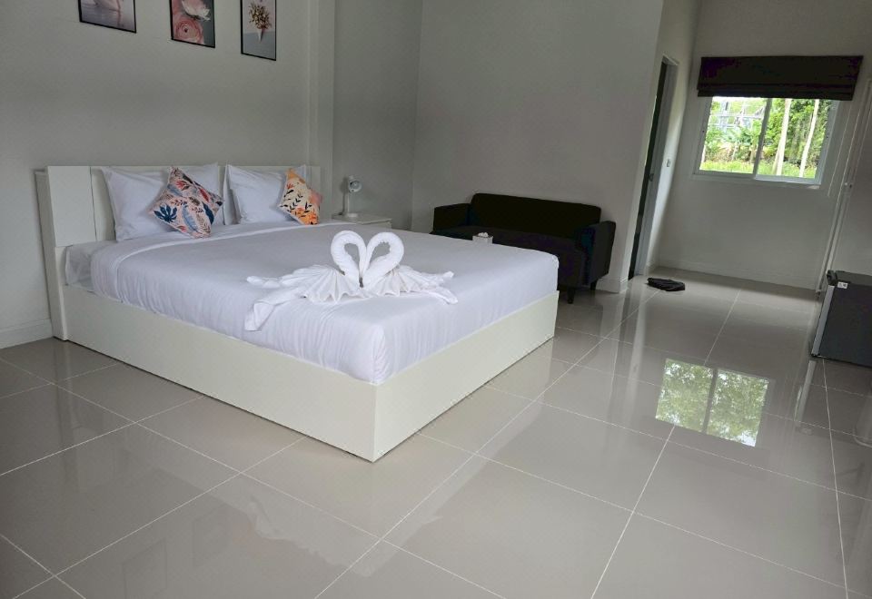 Wae Phak Stay Hostel