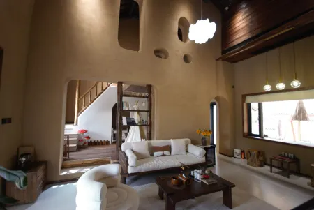 Qinling Xishi Mountain Lodge