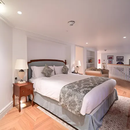 21 High Street Residence by the Torch Отели рядом с достопримечательностью «Университет Катара»