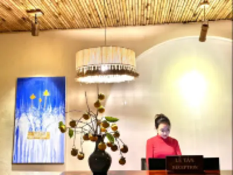 Truong Giang Boutique Hotel Hotels in Van Son