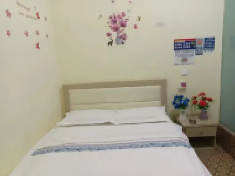 Songming Tongzhou Hotel Hotels near Kunming City College