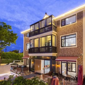 Past To Future Homestay (Shanghai International Resort)