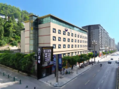Manzhou Hotel Hotel a Pingchang