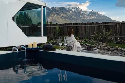 Liuchuan Capsule Retreat Hotels in Baisha old town/FOLIDAY Town Lijiang Mediterranean Resort