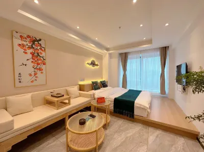 Home UP Huayi Selected Hotel (Ji'an Daji Guitar Square Branch) Hotels near Wandu Mountain City Fortress