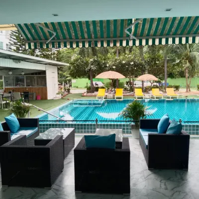 The Regizt Jomtien Pattaya チョームティエン フィッシング パーク周辺のホテル