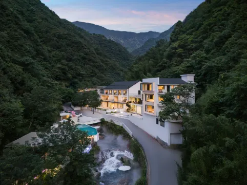 Only this fairyland,  designer art villa mountain lodging