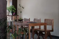 Xingyue Private Hot Spring Homestay (Libo Xiaoqikong Scenic Area East Gate) - พร้อมอาหารเช้า