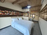 Zhanglaotai Farmstay - balcony