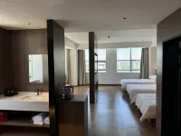 Dingchen Business Hotel,Zhongyu Building, QimaoStreet,Tongchuan Town,Dongsheng District - Balkoner