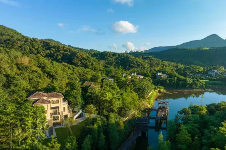 Miyue Shenzhen Tianlu Secret Wild Wizard Holiday Meisu Отели рядом с достопримечательностью «Yantian International Container Port»