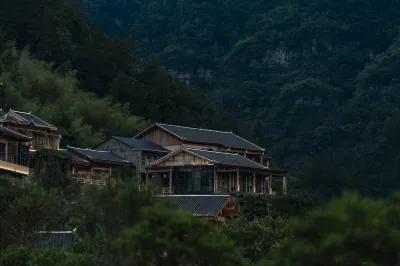GUYUWONDERLAND Hôtels à : 