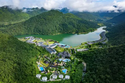 Shaoguan Ruyuan Lanshanyuan LN Dongfang Hot Spring Hotel Các khách sạn ở Nhũ Nguyên