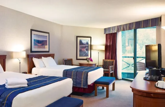 哈里森温泉水療度假村