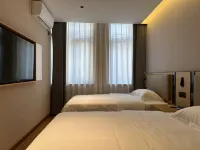 Beijing Huayi Select Collection Hotel (Liujiaoyao Subway Station Hengliutiao) Hotel di Beijing
