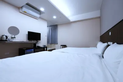 Kings Hotel Hotels near Memorial Hall of Founding of Yilan Administration
