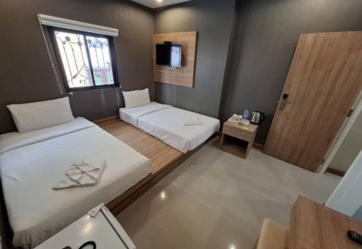 프라투남 시장 거리