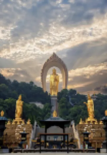 廬山山麓客棧（東林大佛店） 廬營地附近的飯店