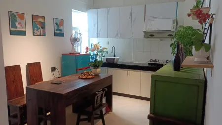 Yunqi Homestay (Nanning Railway Station Chaoyang Square)