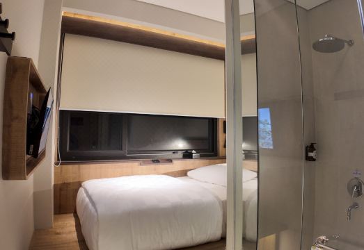 잠불루욱 브로모 포스텔