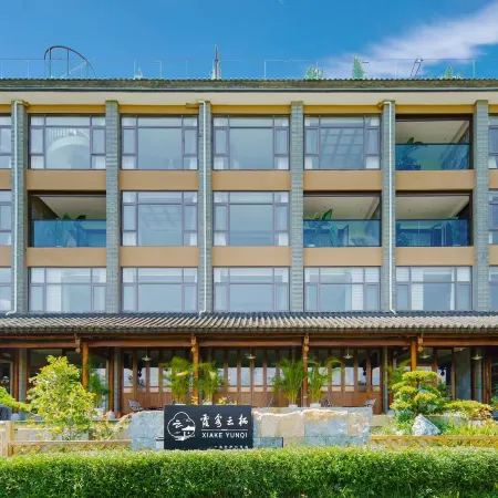 Fuxian Lake Xiake Yunqi Homestay