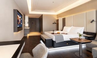 Manyi Hotel (Shenyang Tiexi Wanxianghui Shenliao Road Subway Station)