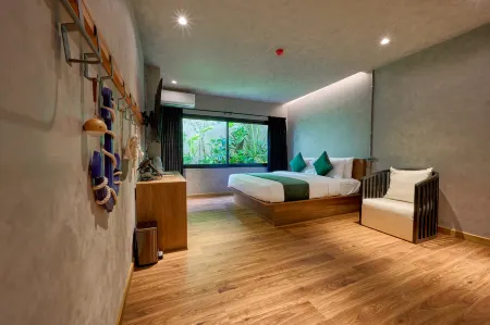 Z Garden Hotel Managed by H Hospitality Отели рядом с достопримечательностью «Парадайс Бич»