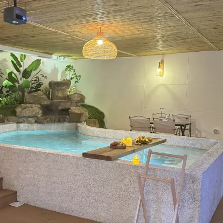 GUCHI Gu Chi Homestay (OMG Heartbeat Paradise Store)