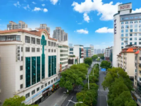 Homeinn · neo (Yingtan Kaixiang New World Center Square Jiaotong Road)