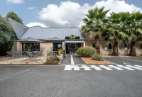 B&B Hotel Niort Sud Venise Verte Hotels in Niort