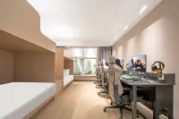 IU Hotel (Shijiazhuang Railway Station West Square Beiguo Future City)