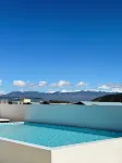 Chantia·Left Bank | French Designer Hotel (Dukezong Ancient Town Giant Buddha Prayer Wheel Shop)