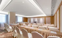 Vienna Hotel (Nanjing Olympic Sports Center Hongyang Home Expo Center Subway Station) - Hot Springs