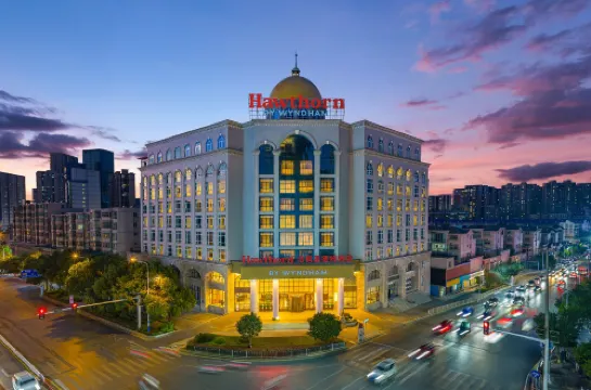 Hawthorn Hotel (Chenzhou Wuling Square Government Office Branch)