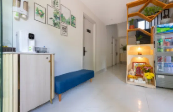 Bin Bin Hotel 11 - Near Island Diamond Hotels near District 2