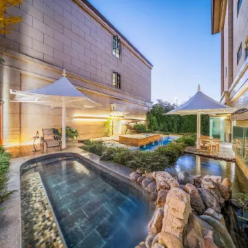 Kunming Jiangye Resort Hotel (Dianchi Grand View Park) Các khách sạn gần Kunming Daguan Park