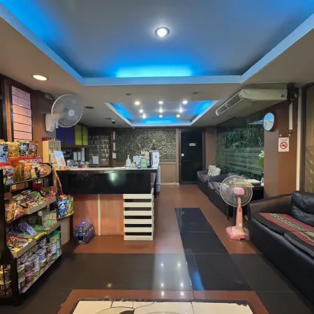 Bangkok Travel Suites Hotel