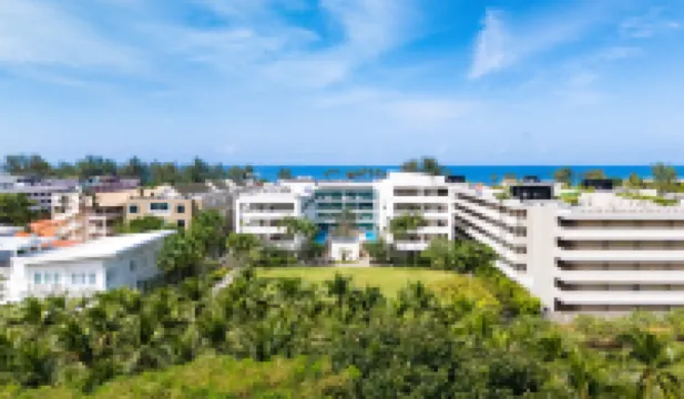 The Old Phuket - Karon Beach Resort
