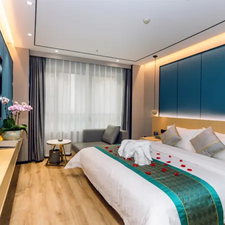 Moshang Huakai Art Hotel