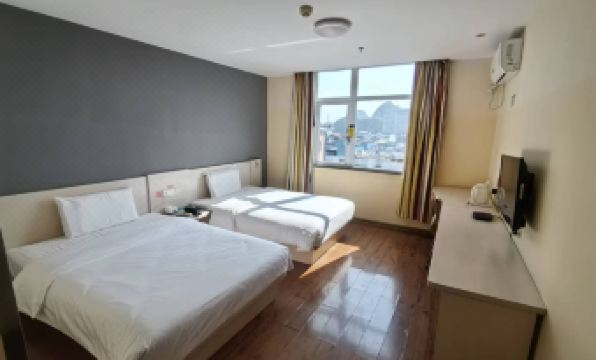 7Days Inn Chain Hotel (Guilin Qixing Road Normal University)