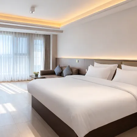 Luoping Boyue Hotel