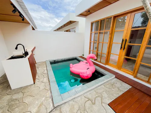 Among Villa Demangan - New