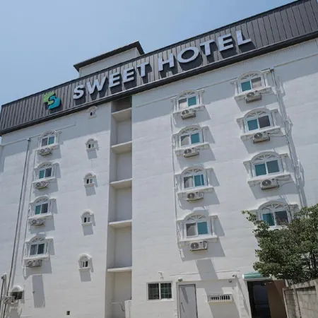 Gimcheon Sweet Hotel Отели рядом с достопримечательностью «Стадион в Кимчхоне»