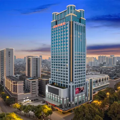 Orange Hotel (Nanchang Tengwang Pavilion Wanshou Palace Branch) Hotels near Tengwang Pavilion Tourist Area
