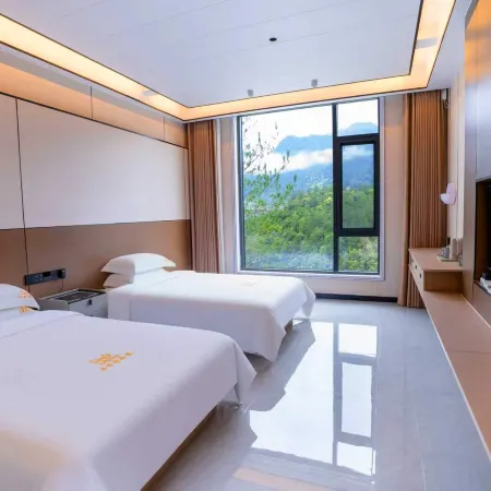 Hefeng Tujia Yinzhu Village (Pingshan Canyon) Hotels in Hefeng