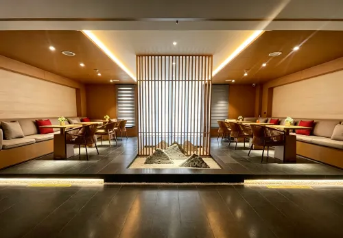 Muhua Private Hot Spring Hotel (Daocheng Yading Scenic Area Branch)