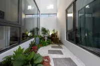 Mangshi Guijing Homestay (Dai Ethnic Ancient Town) - Hot Springs